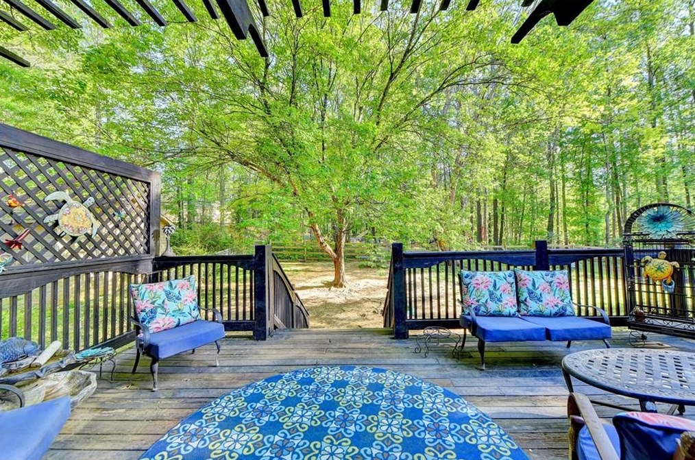 155 Hollyberry Dr, Dallas GA 30157-6110 exterior