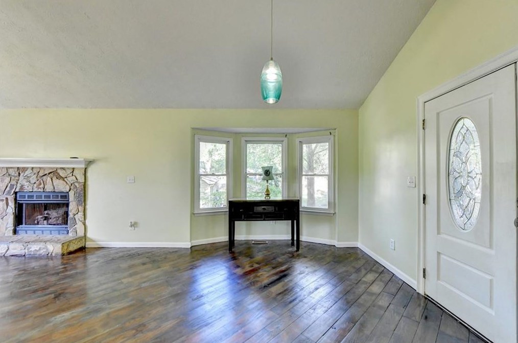 155 Hollyberry Dr, Dallas GA 30157-6110 exterior