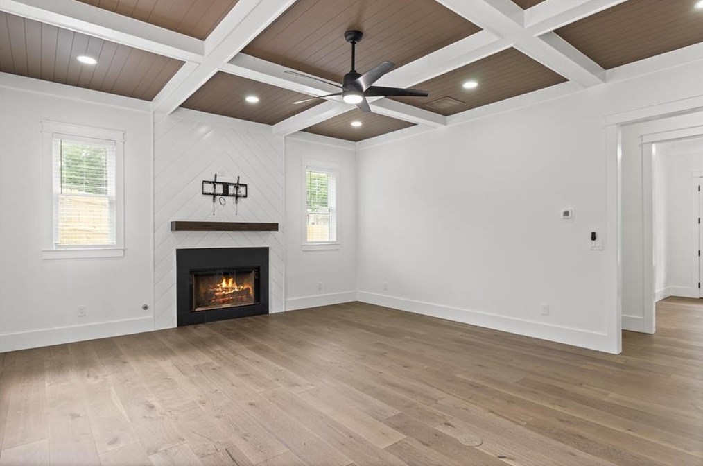 346 Crestview Cir, Roswell GA  30075-3823 exterior