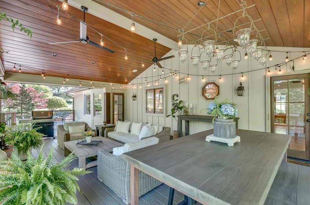 5276 Redfield Rd, Atlanta GA 30338-3722 exterior