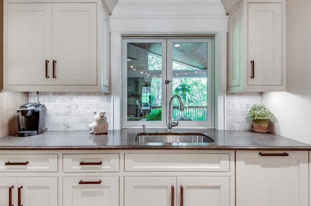 5276 Redfield Rd, Atlanta GA 30338-3722 exterior