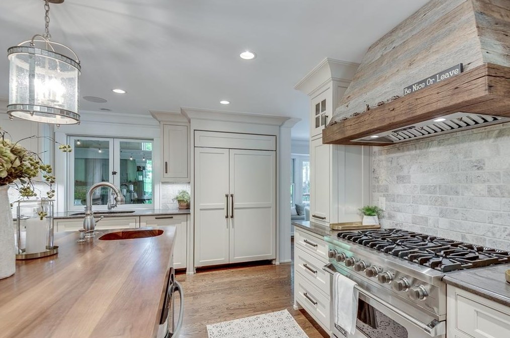 5276 Redfield Rd, Atlanta GA 30338-3722 exterior