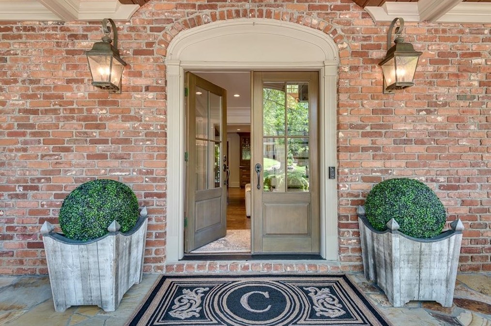 5276 Redfield Rd, Atlanta GA 30338-3722 exterior