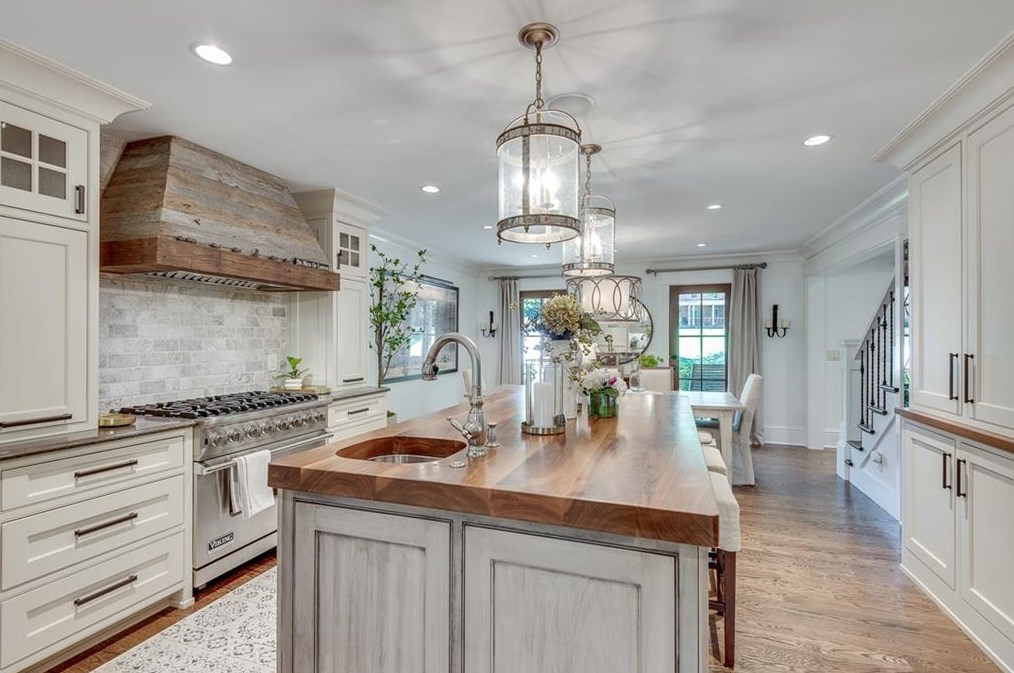 5276 Redfield Rd, Atlanta GA 30338-3722 exterior