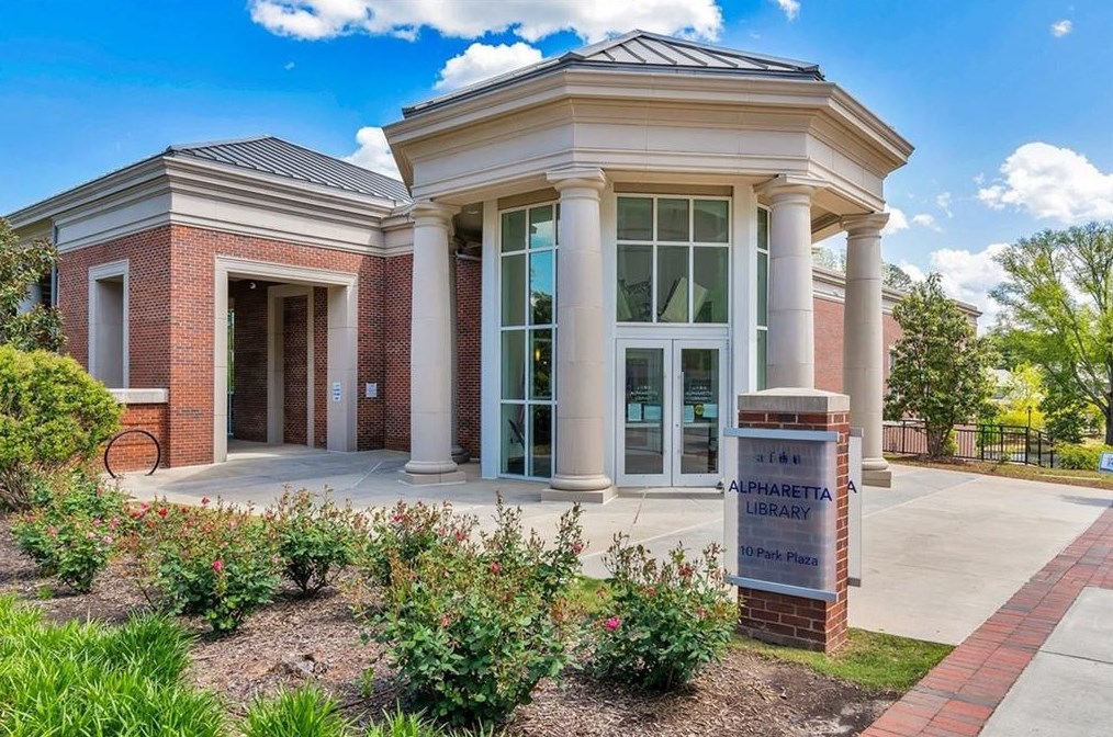 712 Nottaway Ln, Alpharetta GA 30009-2287 exterior