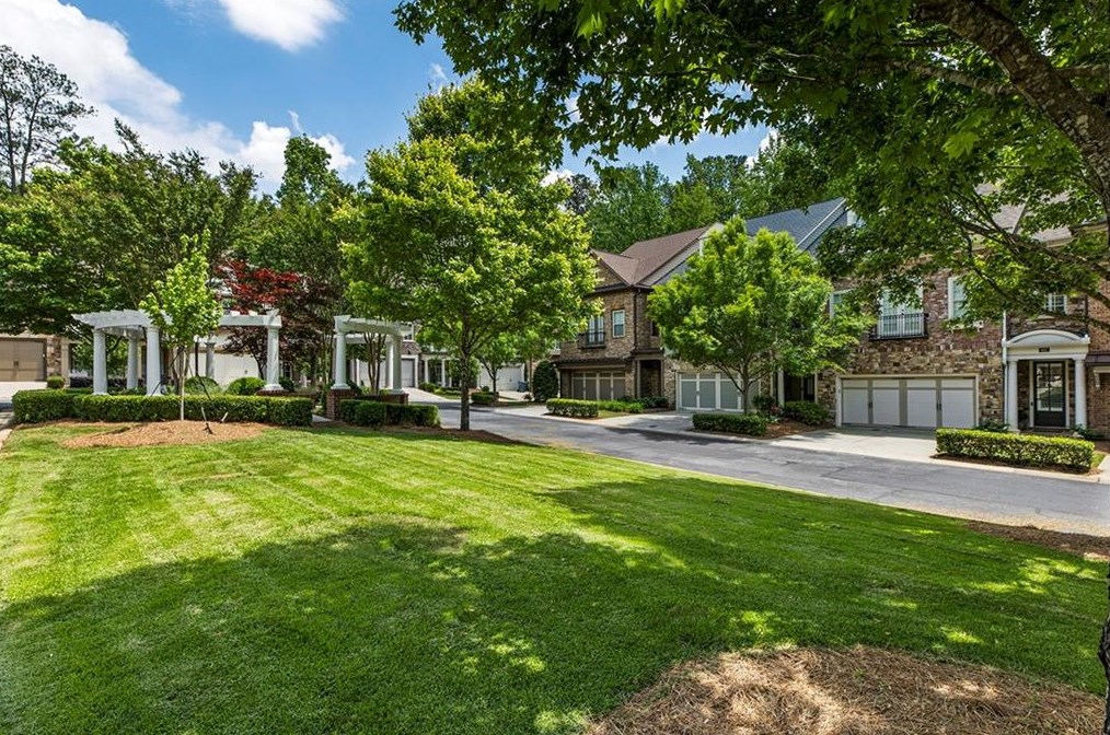 712 Nottaway Ln, Alpharetta GA 30009-2287 exterior