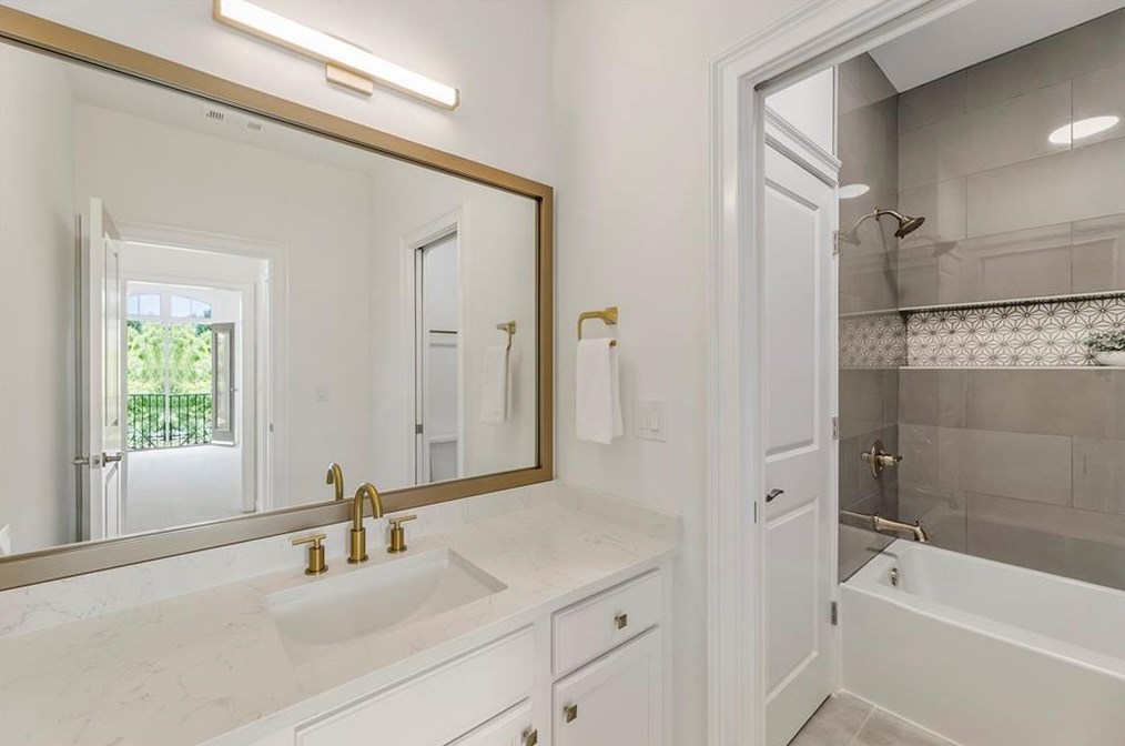 712 Nottaway Ln, Alpharetta GA 30009-2287 exterior