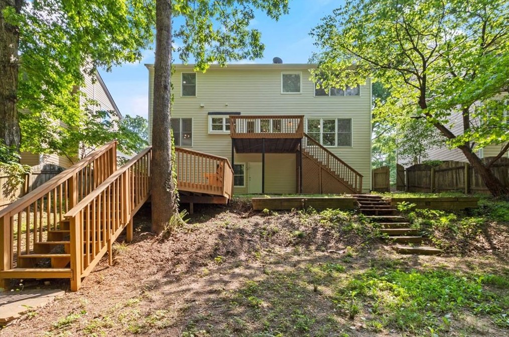 11115 Glenbarr Dr, Duluth GA 30097-7898 exterior