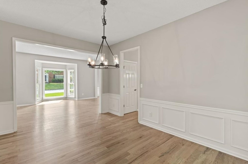 11115 Glenbarr Dr, Duluth GA 30097-7898 exterior