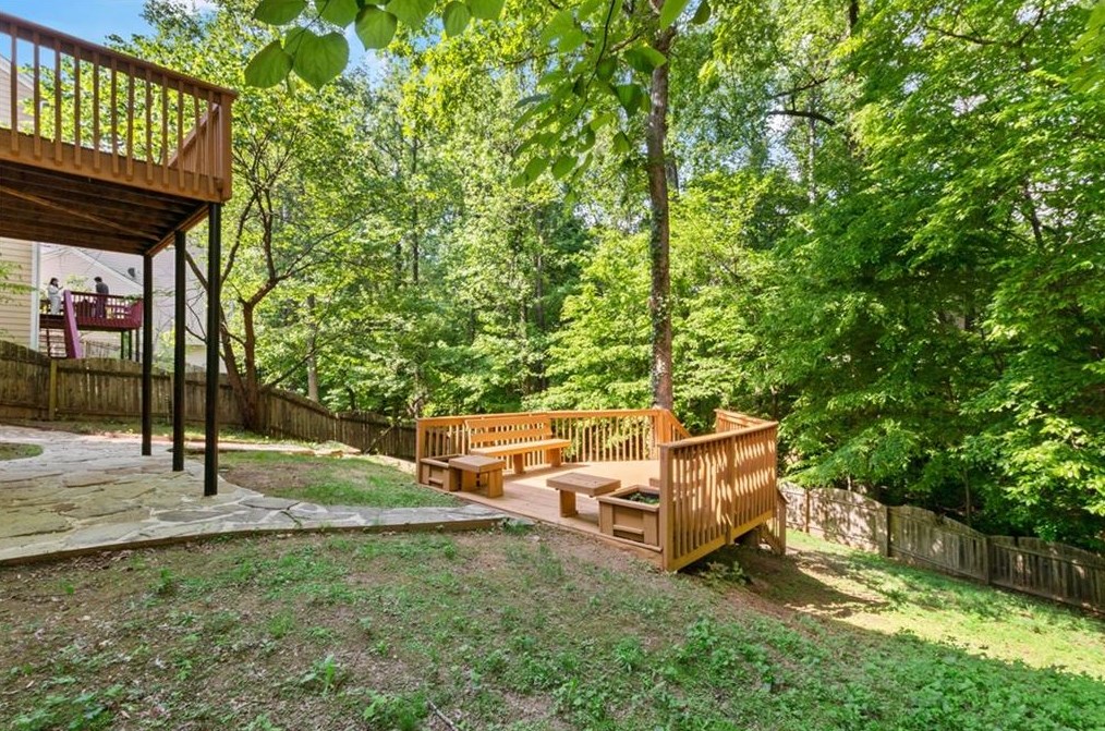 11115 Glenbarr Dr, Duluth GA 30097-7898 exterior