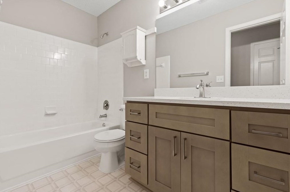 11115 Glenbarr Dr, Duluth GA 30097-7898 exterior