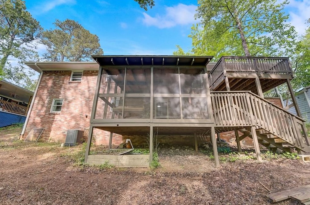 2493 Woodacres Rd, Atlanta GA  30345-1643 exterior