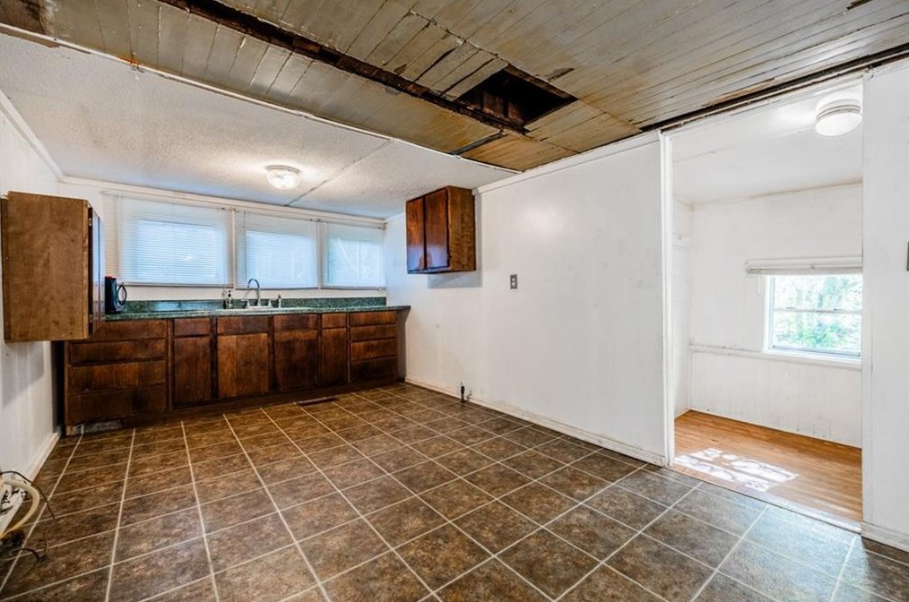 896 Marion Ave, Atlanta GA  30312-3632 exterior