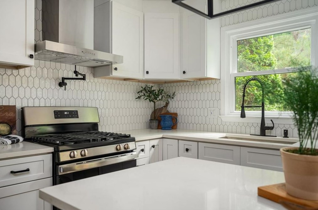 3811 White Hvn Dr, Smyrna GA 30082-3635 exterior