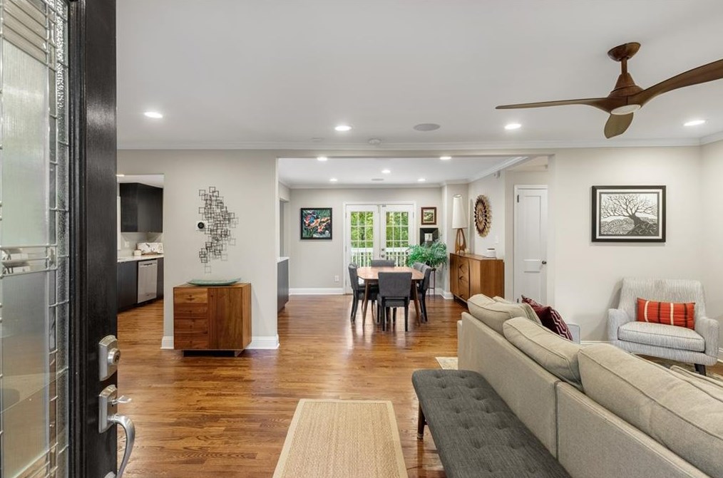 1716 Bridgeport Dr, Atlanta GA  30329-2532 exterior