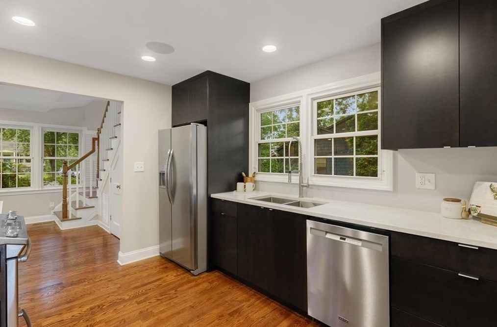 1716 Bridgeport Dr, Atlanta GA  30329-2532 exterior