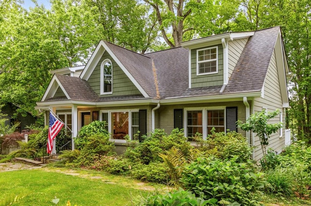 1716 Bridgeport Dr, Atlanta GA  30329-2532 exterior