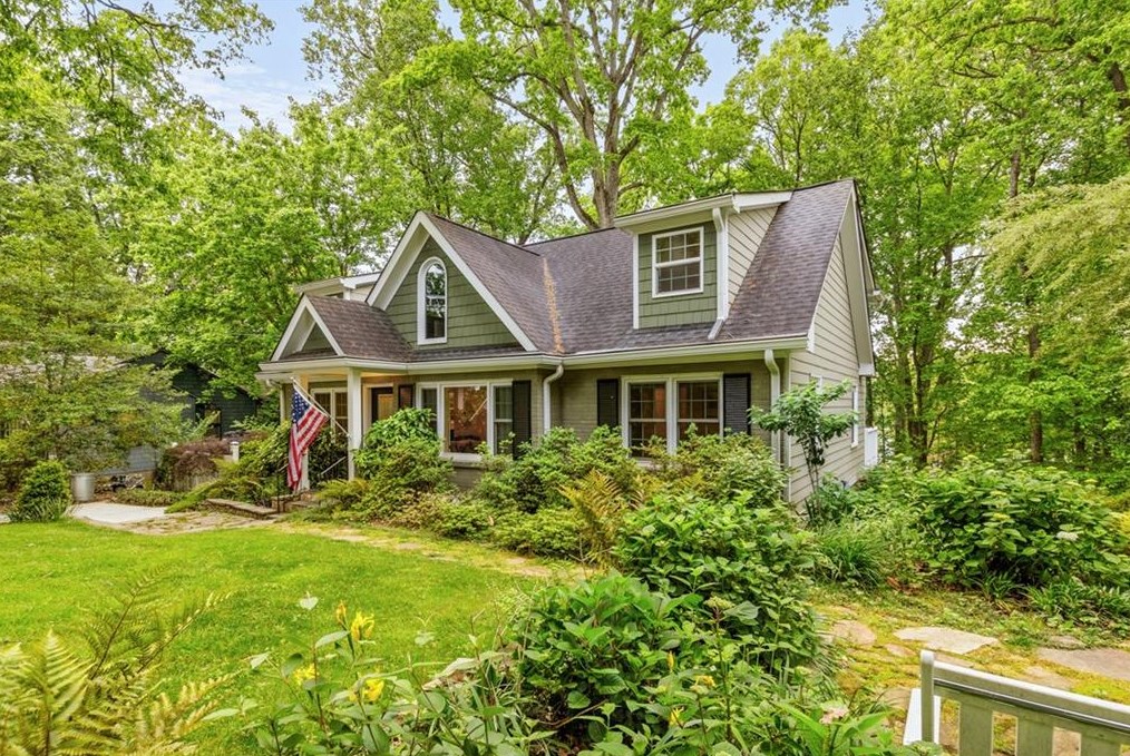 1716 Bridgeport Dr, Atlanta GA  30329-2532 exterior