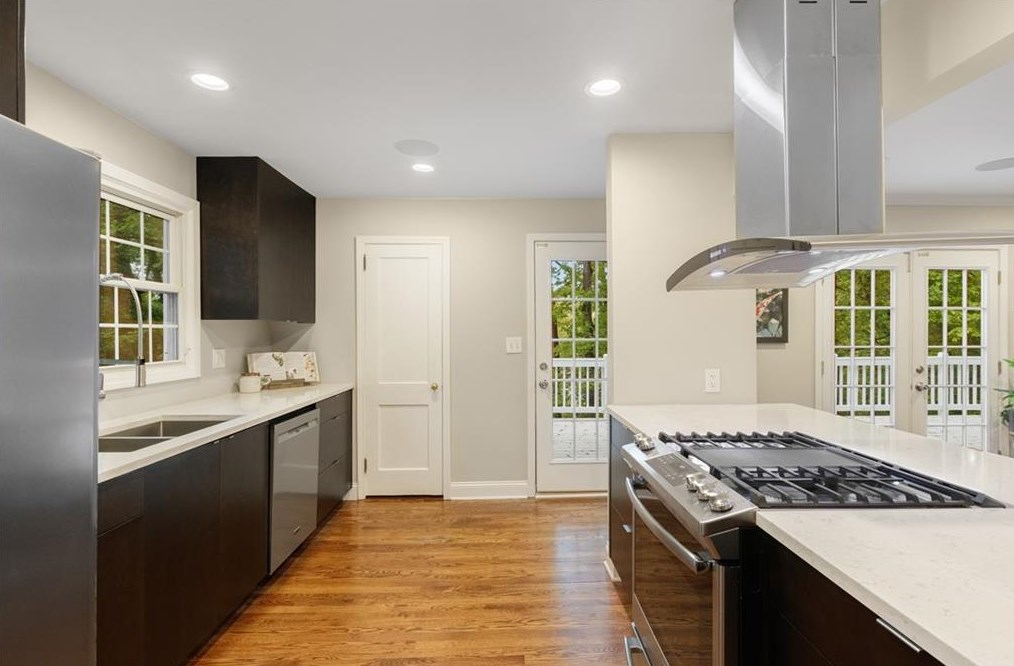 1716 Bridgeport Dr, Atlanta GA  30329-2532 exterior