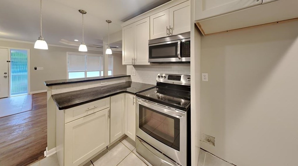 2702 Aquamist Dr, Decatur GA  30034-1905 exterior