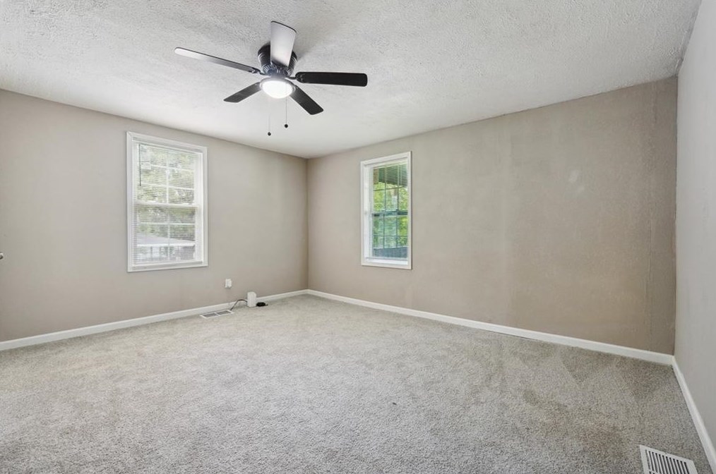 1589 Broad St, Conyers GA  30012-3706 exterior
