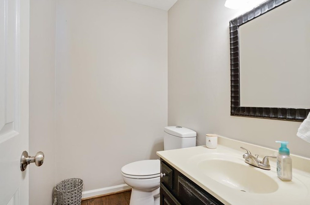 1061 Capital Club Cir, Atlanta GA  30319-2662 exterior
