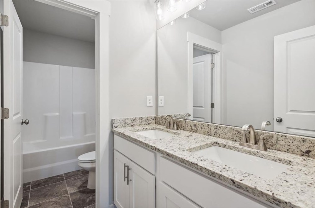 4284 Links Blvd, Jefferson GA  30549-8826 exterior