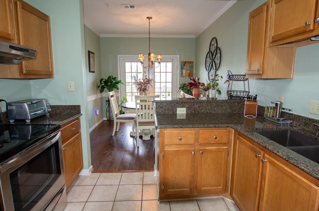 105 Vinings Frst Cir, Smyrna GA 30080-3918 exterior