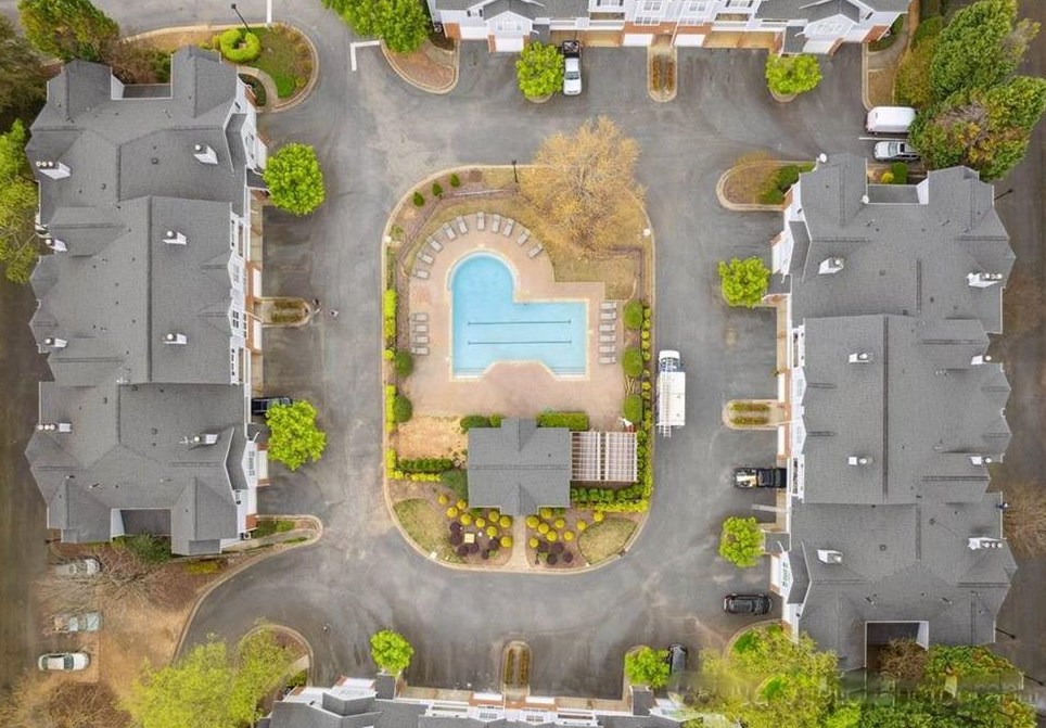 105 Vinings Frst Cir, Smyrna GA 30080-3918 exterior