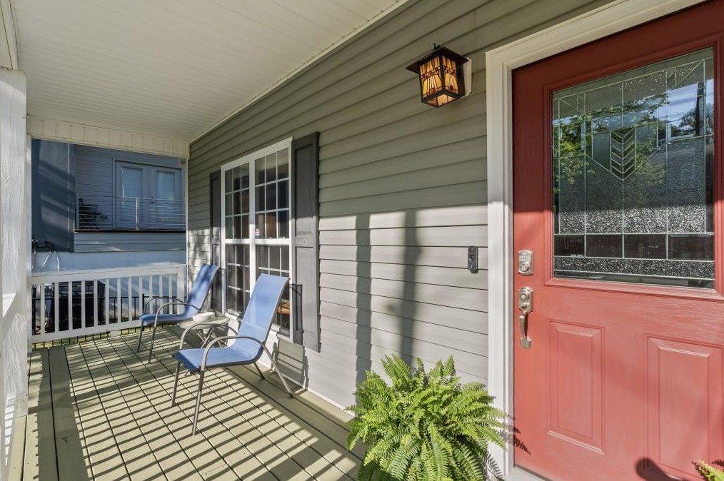 75 Hutchinson St, Atlanta GA  30307-3802 exterior