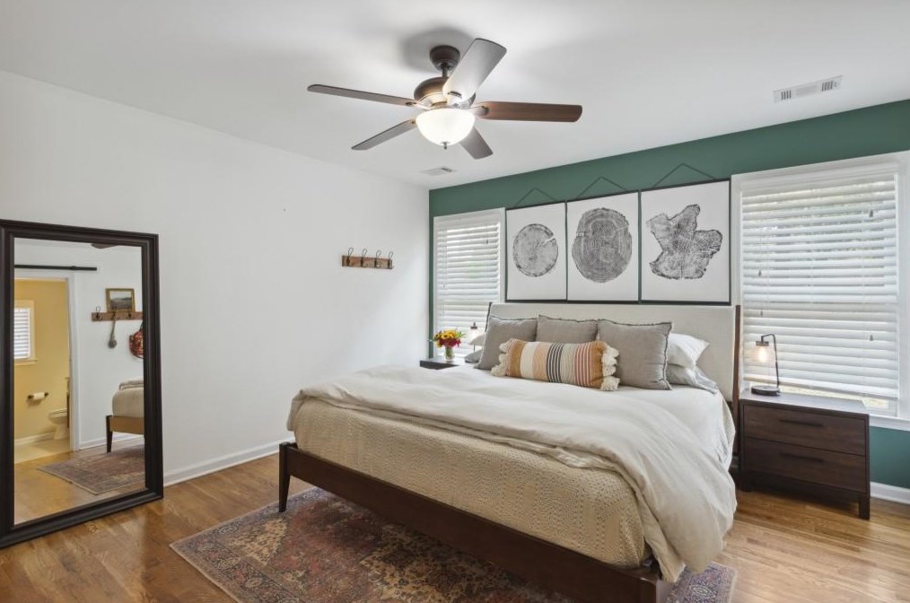 2726 Eastfield Rd, Smyrna GA  30080-3402 exterior