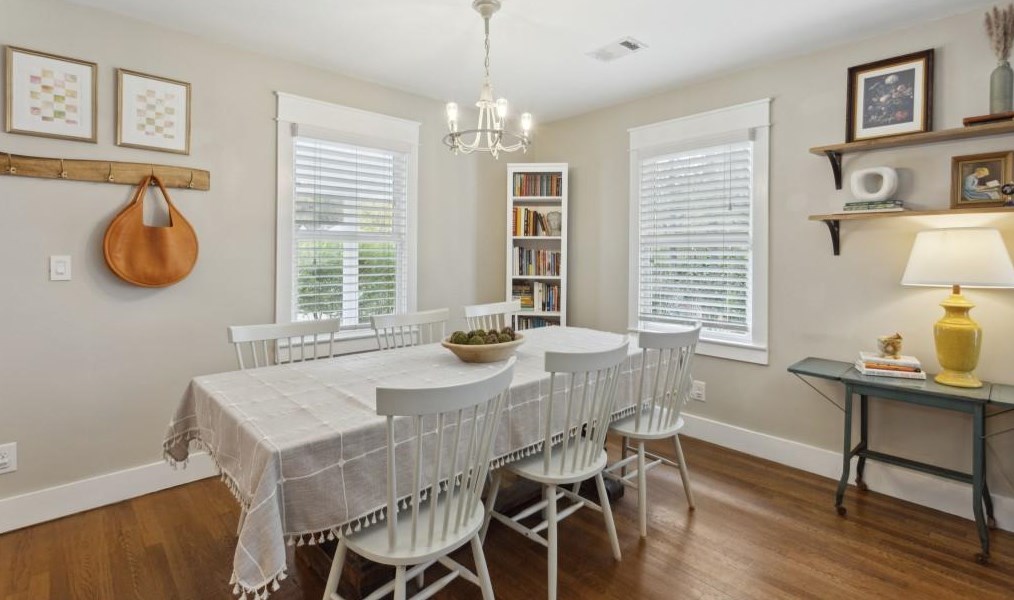 2726 Eastfield Rd, Smyrna GA  30080-3402 exterior