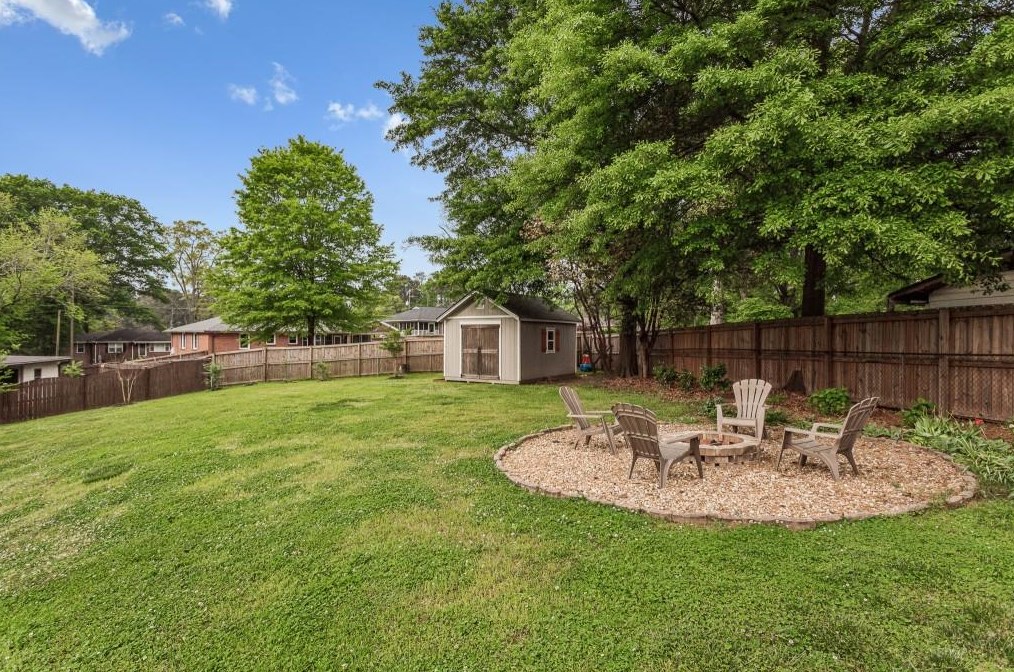 2726 Eastfield Rd, Smyrna GA  30080-3402 exterior