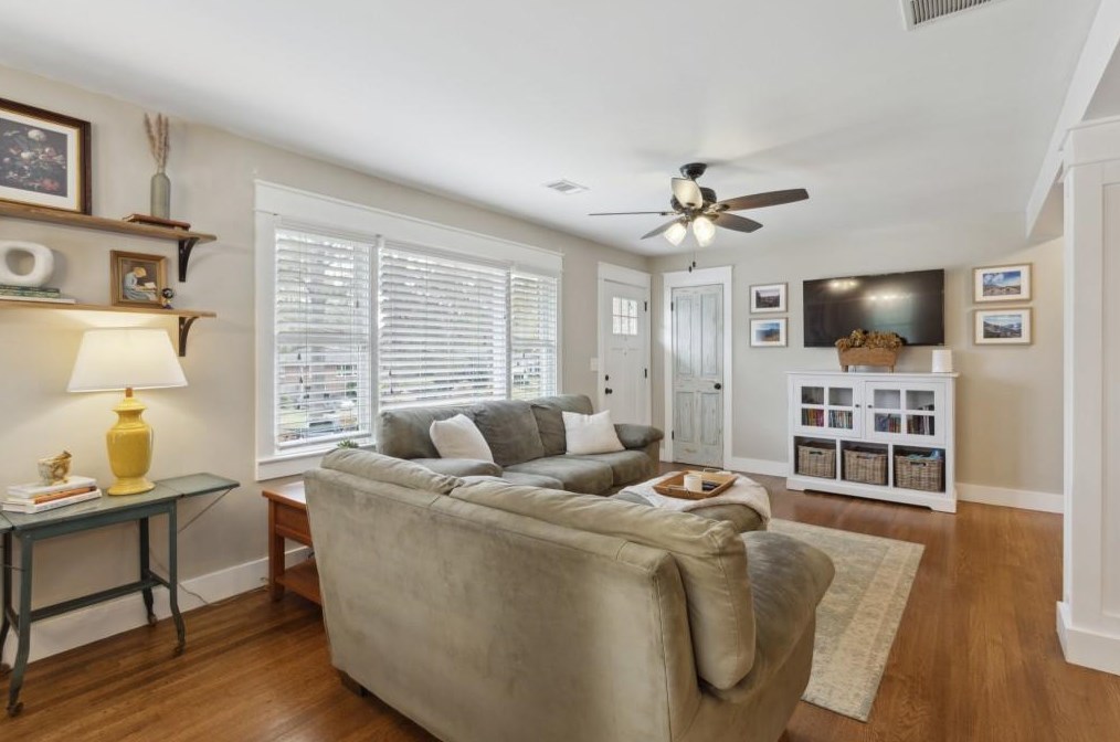 2726 Eastfield Rd, Smyrna GA  30080-3402 exterior