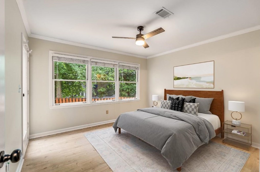1810 Rockridge Pl, Atlanta GA  30324-5264 exterior