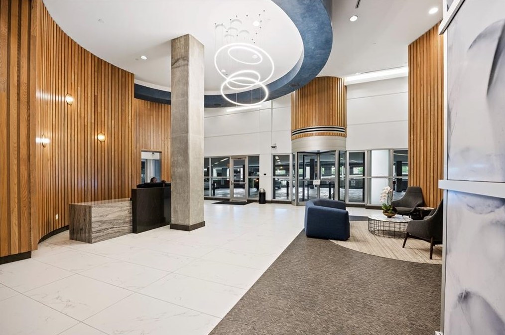 923 Peachtree St, Atlanta GA  30309-4458 exterior