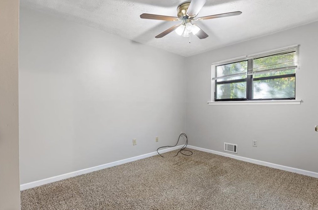 1761 Pne Crk Dr, Austell GA 30168-5140 exterior