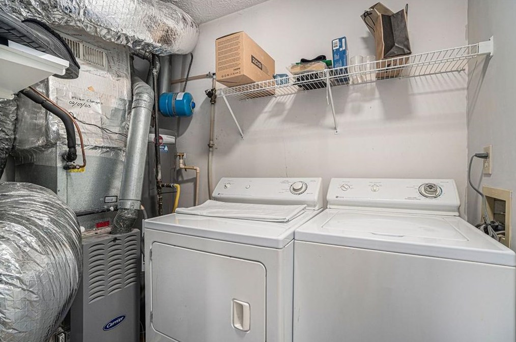 2815 Barnwood Xing, Duluth GA  30097-2178 exterior