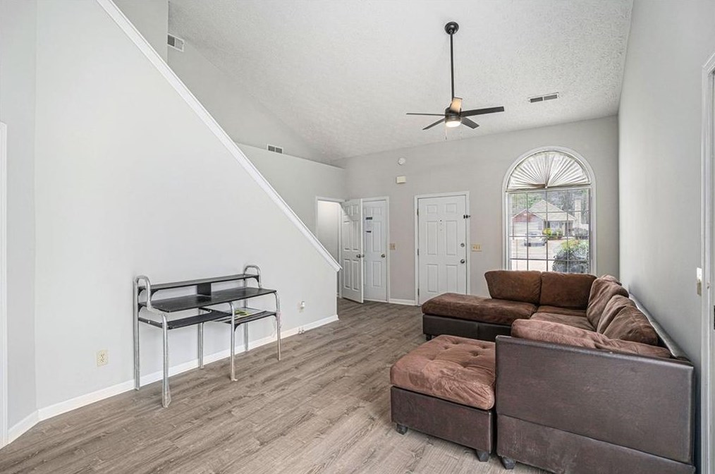 2815 Barnwood Xing, Duluth GA  30097-2178 exterior