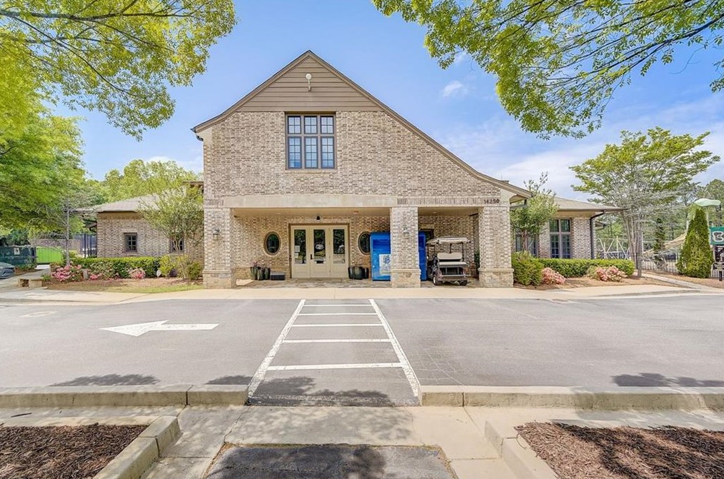 430 Majestic Cv, Alpharetta GA  30004-4567 exterior