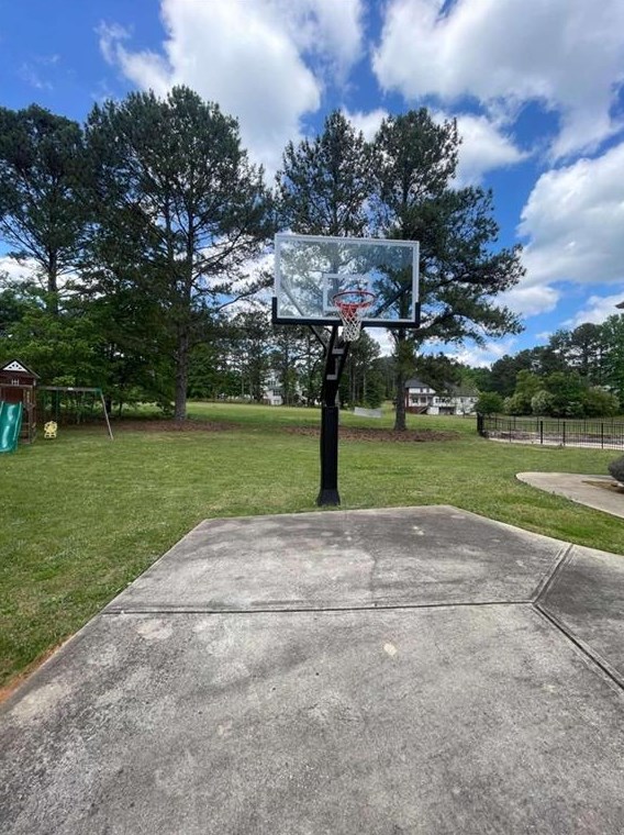 312 Pine Needle Ct, Stockbridge GA 30281-1595 exterior