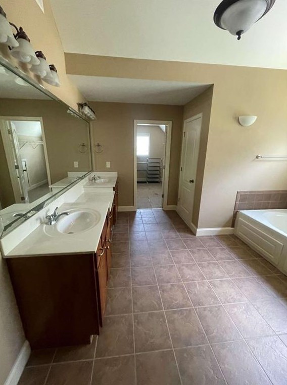 312 Pine Needle Ct, Stockbridge GA 30281-1595 exterior