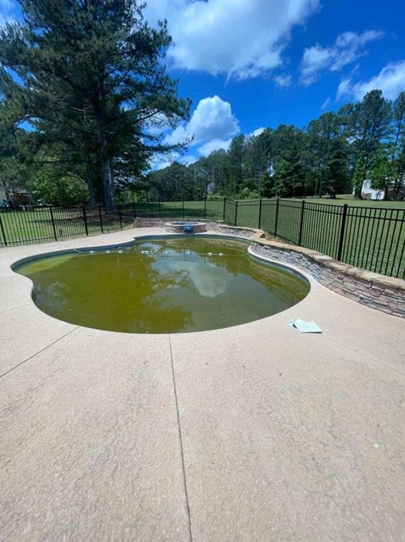 312 Pine Needle Ct, Stockbridge GA 30281-1595 exterior