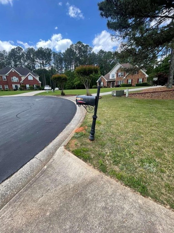 312 Pine Needle Ct, Stockbridge GA 30281-1595 exterior