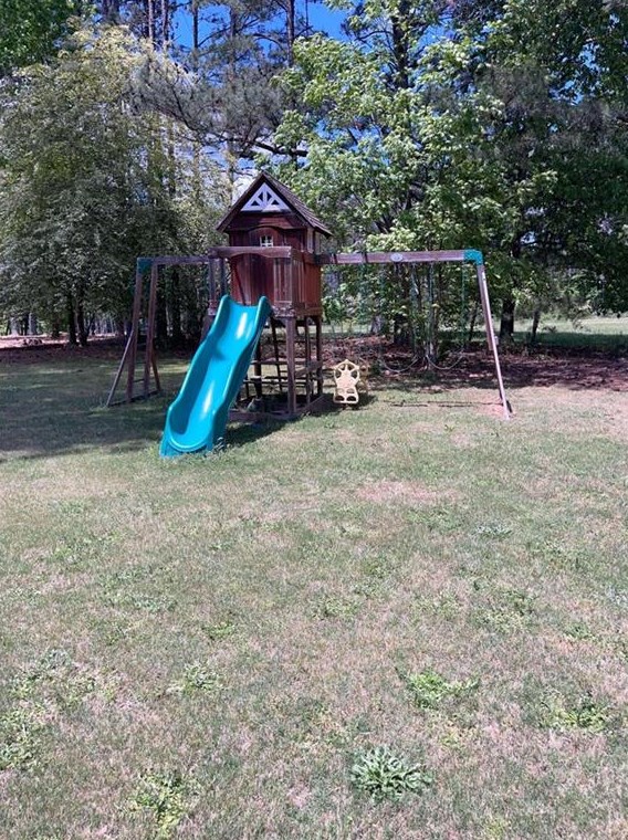 312 Pine Needle Ct, Stockbridge GA 30281-1595 exterior