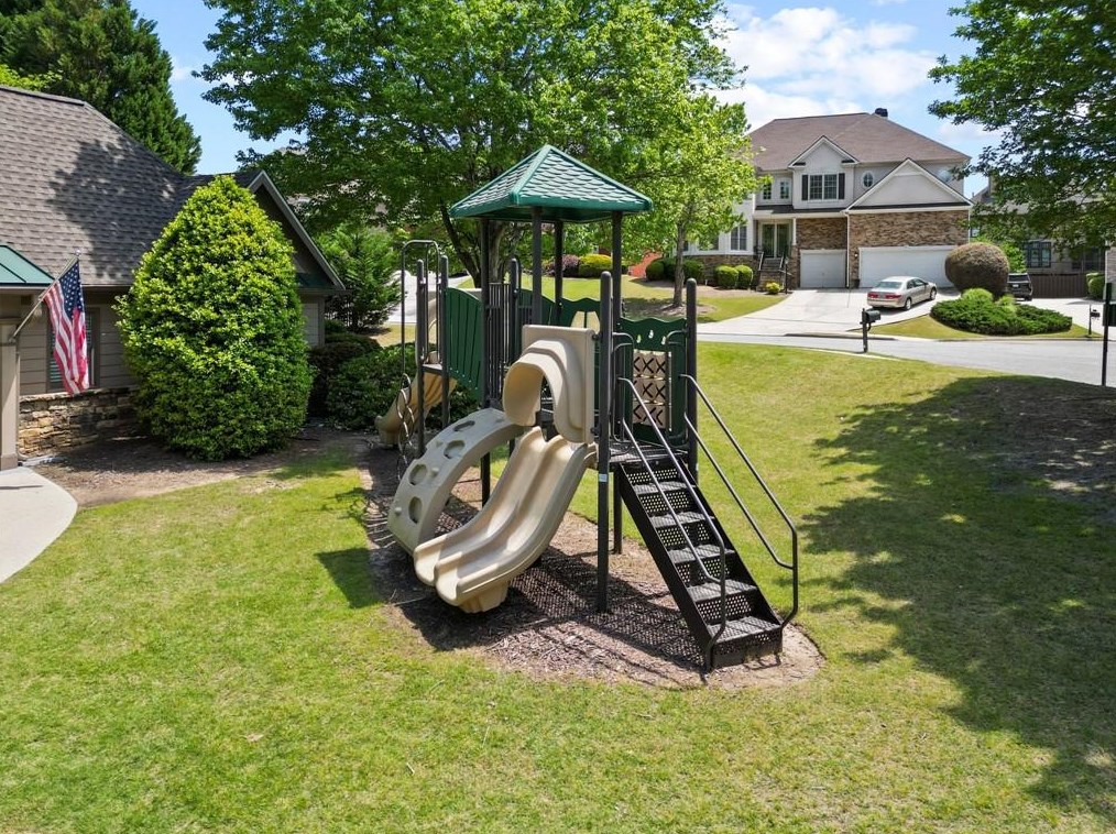 5093 Healey Dr, Smyrna GA  30082-5067 exterior