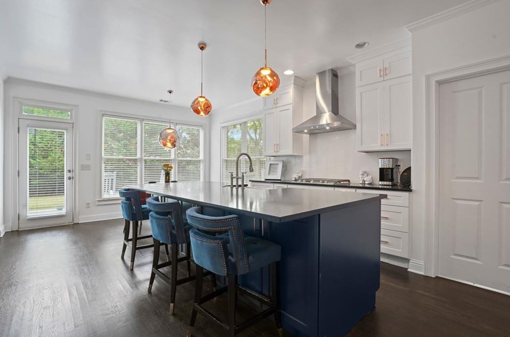 5093 Healey Dr, Smyrna GA  30082-5067 exterior