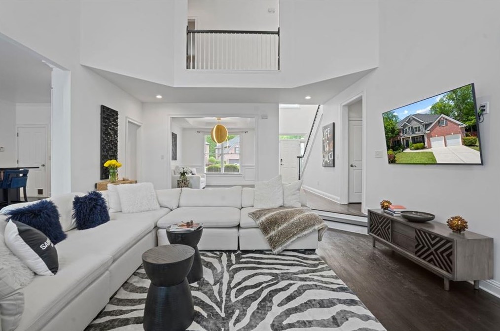 5093 Healey Dr, Smyrna GA  30082-5067 exterior