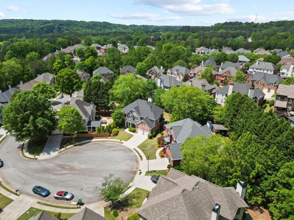 5093 Healey Dr, Smyrna GA  30082-5067 exterior