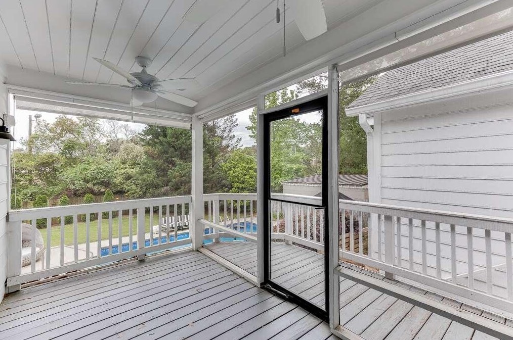 239 Midvale Dr, Atlanta GA  30342-3326 exterior